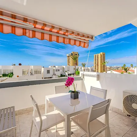 New In Cristianos Renovated With Ac, Steps From Playa Vistas Apartamento *