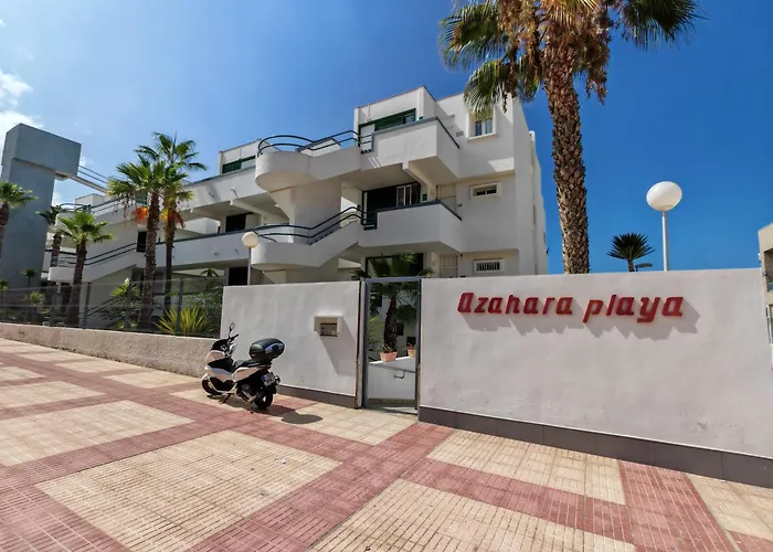 New In Cristianos Renovated With Ac, Steps From Playa Vistas Arona (Tenerife)