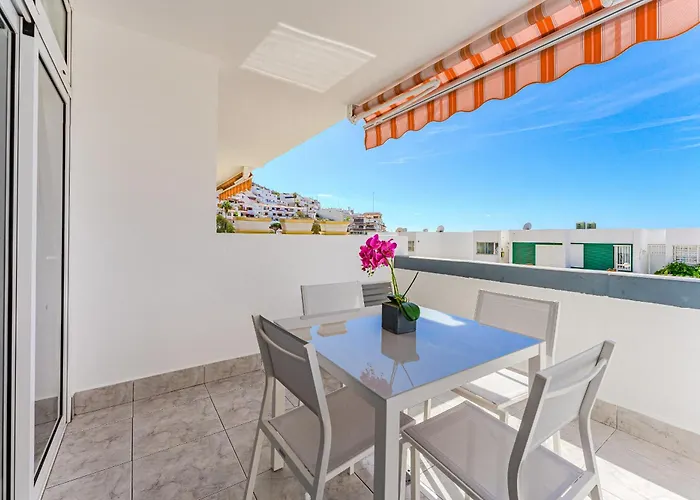New In Cristianos Renovated With Ac, Steps From Playa Vistas * Arona (Tenerife)